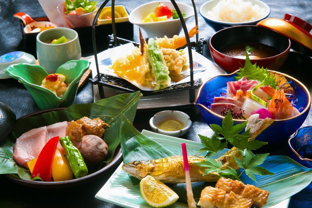Hotel Koraku Beppu Bagian luar foto
