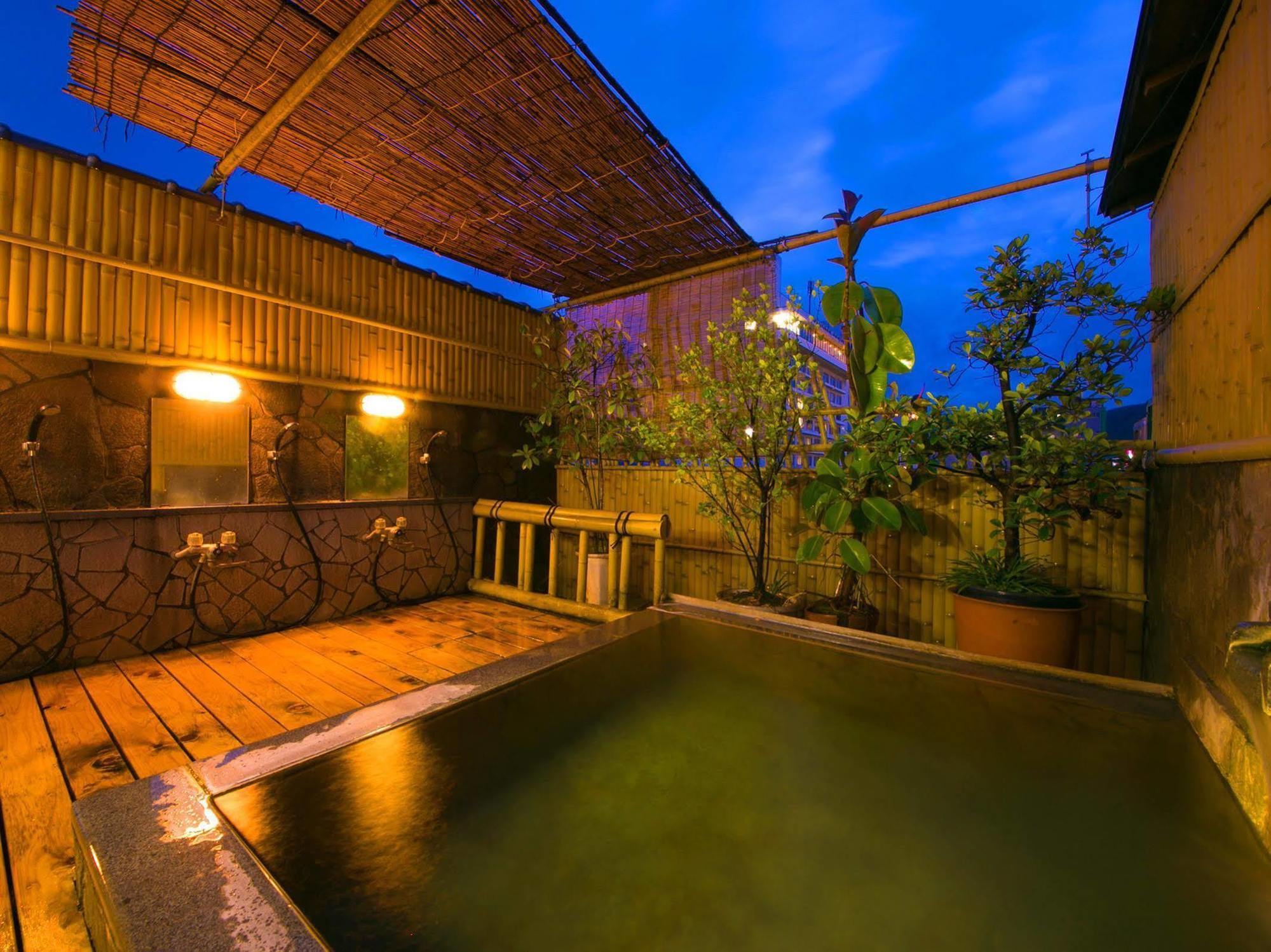Hotel Koraku Beppu Bagian luar foto